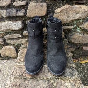 Torrid Shoes Women Sz US 9 Black Faux Suede‎ Buckle Ankle Boots